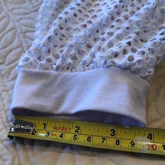 Ariella Comfy open weave long dolman sleeves top - Picture 8 of 8